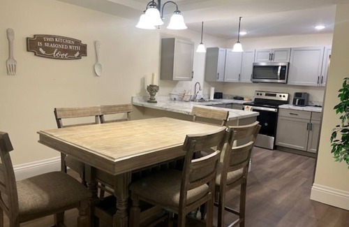 Mishawaka Haus | Private & Spacious Home 5 miles from Notre Dame