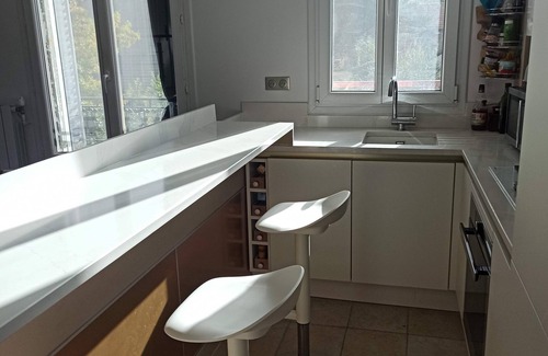 Le Tremblay Wohnung | Private suite. Peace and quiet.