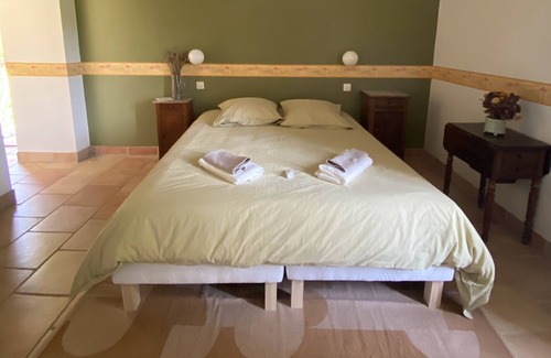 Ponteves Bed & Breakfast | Private suite in the heart of Provence