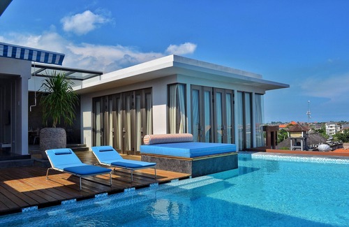 Nakula Villa | Private Villa mit Blick auf die Stadt und den Pool (TSTAR VILLA)