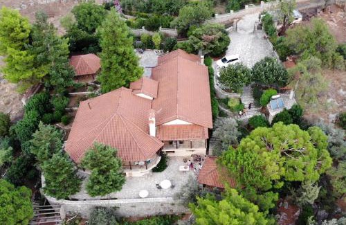 Kato Pedina Villa | Private Villa with Panoramic View