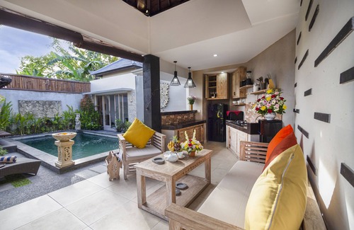 Keramas Villa | Privet pool with 2bedroom villa in quite area.