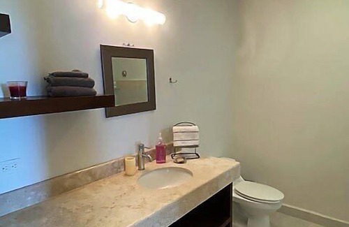 Progreso Municipality Wohnung | Progreso East, 1 block from Sea, with pool views