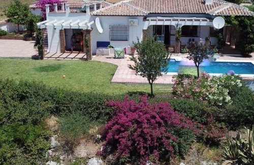 Alcaucin Villa | Anwesen mit Panoramablick und privatem Pool