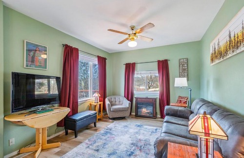 Harrison Haus | Prospect Paradise