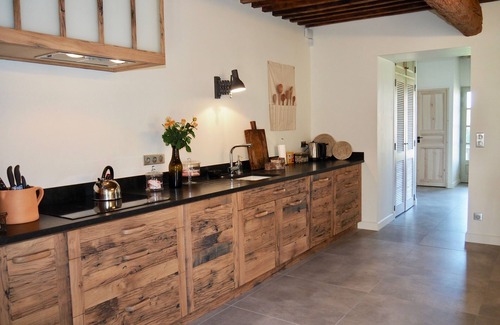 Robion Haus | Provenzalisches Bauernhaus im Jahr 2019 renoviert, Authentizität, Charme, Klimaanlage, SPA-Pool-Village