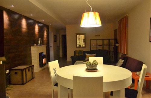 Burujon Haus | Puerta a las Barrancas