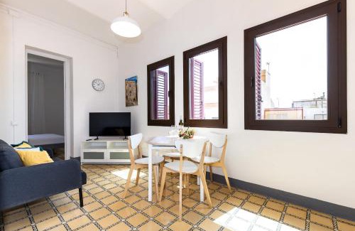 Constanti Wohnung | Pujol Barbera by Unik Vacation