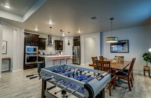 Las Cruces Haus | Pulsar · Brand New Comfortable 4/3.5 Home Near Parks