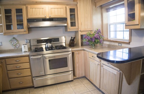 Central Lake Haus | Pure Michigan Awaits! 10 minutes to Lake Michigan, 2 min. to Intermediate Lake