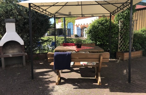 Crussow Wohnung | Entspannung pur: Erdgeschoss Wohnung, Sonnenterrasse mit Grill & Kamin, Sauna