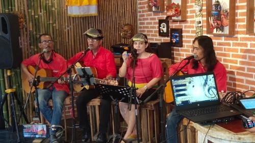 Legian Hotel | Puri Naga Beachfront Cottages