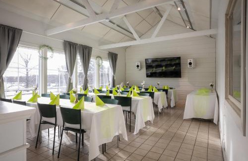 Espoo Skihütte | Puutarhatalo, terassi ja sauna - Finnoo, Espoo