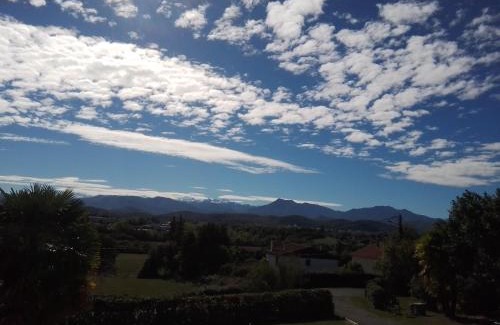 Saint-Gaudens Wohnung | Pyrenees Vue - Vues Fantastique, Calme, Jardin, Piscine, Parking Gratuit Sur Place