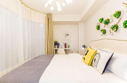 Pudong Wohnung | Qiya Luxury Apartment Lujiazui Beiyangjing Subway Station Branch