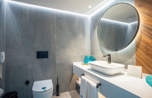 Kusadasi City Centre Hotel | Qlusive Hotel