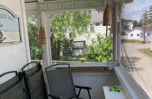 Old Orchard Beach Kabine | Quaint 2 Bedroom Cottage in Old Orchard Beach