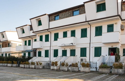 Santa Marina Wohnung | Quaint Apartment in Policastro Bussentino with Terrace