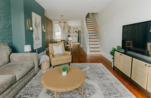 Lancaster Haus | Quaint Boho Home in Lancaster City