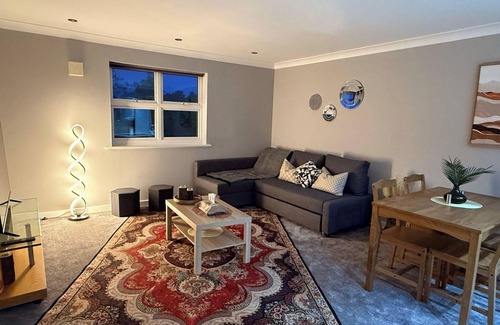 Bracknell Wohnung | Quaint Bracknell Apartment with Two Bedrooms