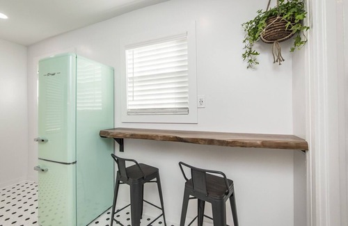 Capital View Haus | Quaint bungalow minutes from shopping, dining and downtown!