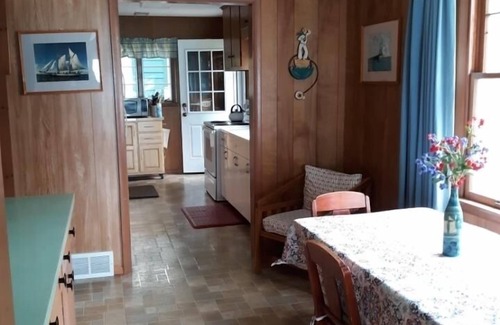 Central Lake Hütte | Urige Hütte am schönen Torch Lake, USA