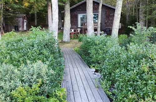 Belfast Hütte | Quaint Cottage on Swan Lake