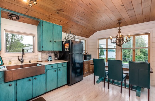 Beulah Hütte | Urige Crystal Lake Cottage