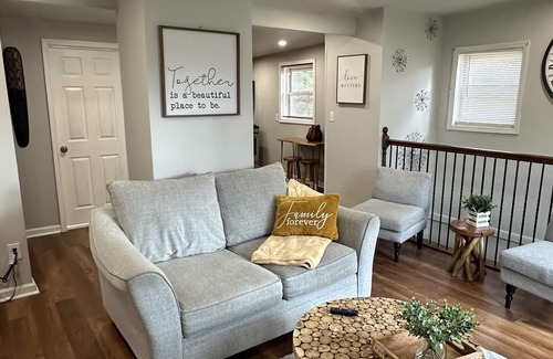 East Point Haus | Quaint home in a quiet neighborhood!! Near airport!