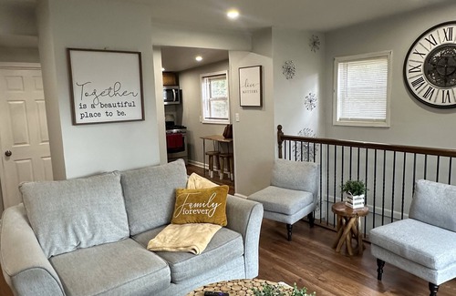 East Point Haus | Quaint home in a quiet neighborhood!! Near airport!