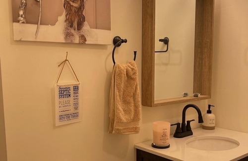 Anniston Haus | Quaint home