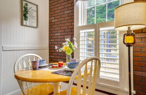 Mount Vernon Haus | Quaint Mt Vernon Cottage Near Historic Dtwn!