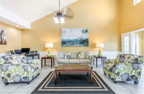 Bessemer Hotel | Quality Inn Bessemer I-20 exit 108