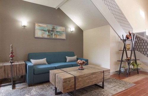 Magnolia Hotel | Quality Inn Magnolia