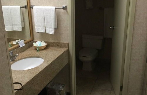 Broadbent Business Park Hotel | Quality Inn & Suites Albuquerque Downtown - University