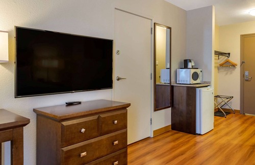 Winkler Hotel | Quality Inn & Suites