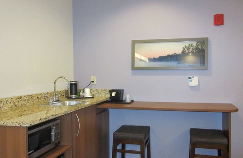 Caldwell Hotel | Quality Inn & Suites Caldwell I-77