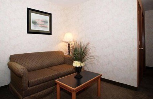 Obetz Hotel | Quality Inn & Suites
