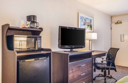 Suwanee Hotel | Quality Inn Suwanee I-85