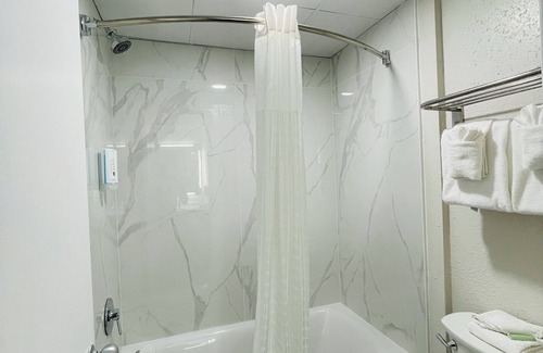 Washington Hotel | Quality Inn Washington NC