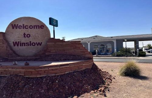Winslow Hotel | Quality Inn Winslow I-40