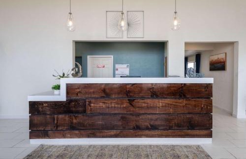 Winslow Hotel | Quality Inn Winslow I-40