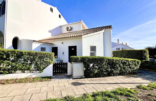 Quarteira Wohnung | Quarteira Classic 2 With Pool by Homing