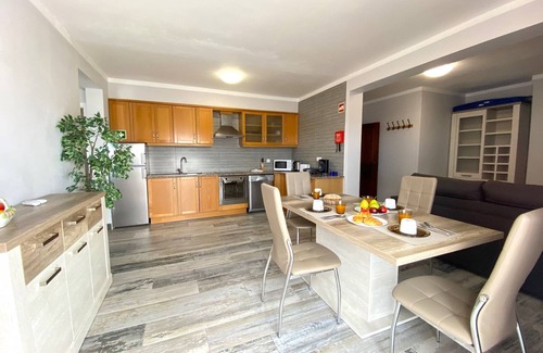 Cavacos Wohnung | Quarteira Ocean Breeze 2 by Homing