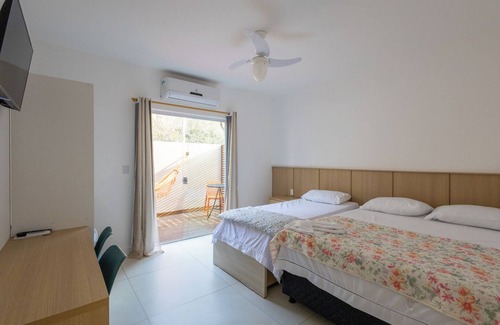 Pontal da Cruz Bed & Breakfast | Quarto à 300m do mar com Wi-Fi e ar-condicionado