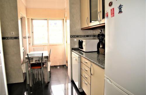 Alto do Pina Haus | Quarto 2 Areeiro com ar acondicionado