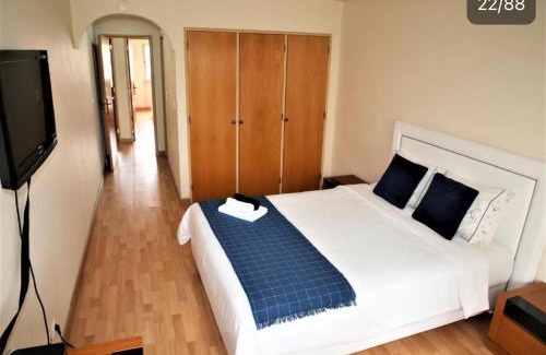 Alto do Pina Haus | Quarto 3 Suíte com ar acondicionado Areeiro