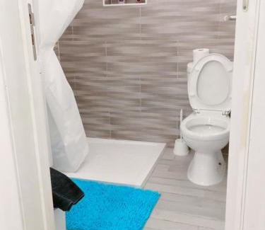 Gradil Haus | Quarto c WC privado