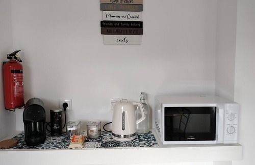 Senhora da Hora Wohnung | Quarto com Kitchenet junto ao Metro
