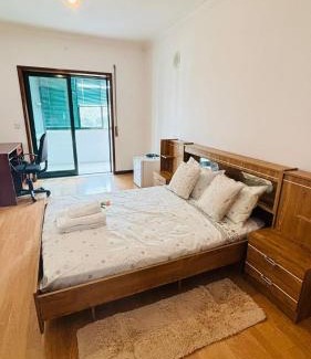 Viseu Haus | Quarto com varanda no centro de viseu